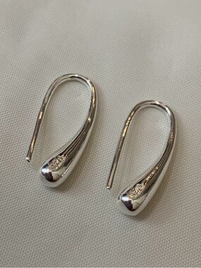 Brand New genuine silver 925 tears